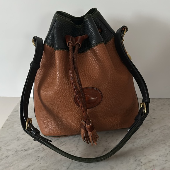Vintage 1980s Dooney & Bourke all weather pebbled leather drawstring bag - Picture 3 of 14